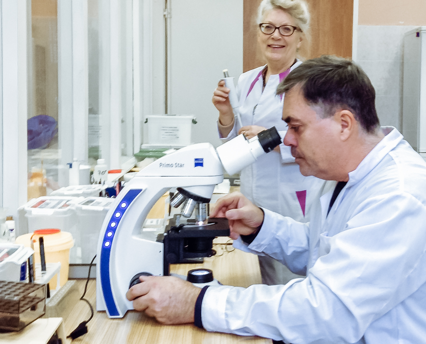 <span style="color: rgb(51, 51, 51);"><sub>Лаборатория организована в результате реконструкции НИЦ, став правоприемницей лаборатории клинической иммунологии Научно-исследовательского центра. Создание иммунологического направления научных исследований в ЦНИЛ (1978 год) — заслуга заведующего ЦНИЛ И.С.Подосинникова. В разные годы в лаборатории трудились и трудятся Тимохина В.И., Нилова Л.Г., Бабаченко И.В., Гурина О.П., Блинов А.Е., Варламова О.Н., Качанова С.В., Зайцева Г.И., Дементьева Е.А., Степанова А.А.</sub></span>